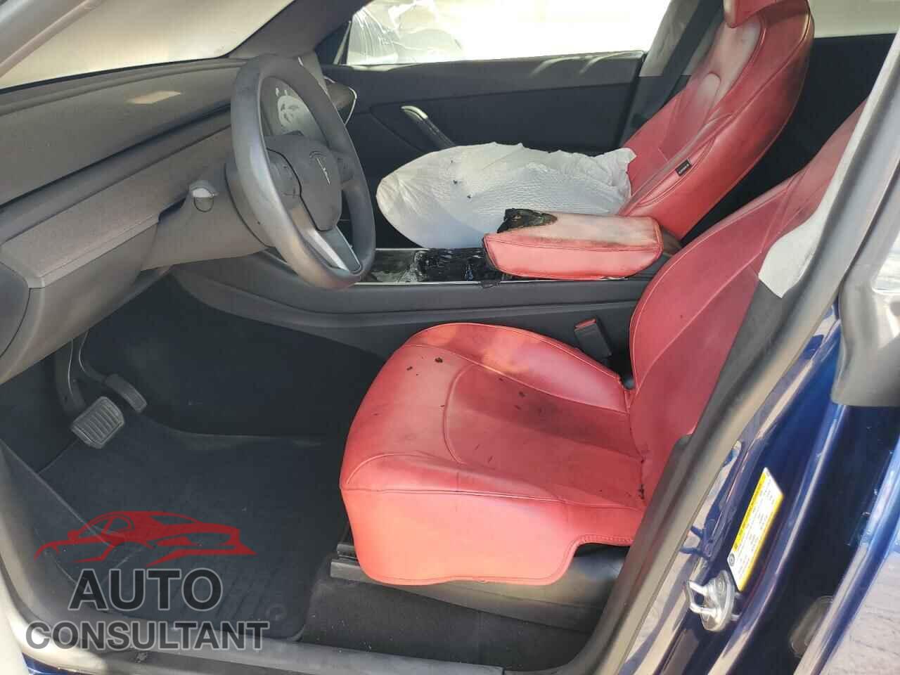 TESLA MODEL Y 2021 - 5YJYGDEE2MF066681