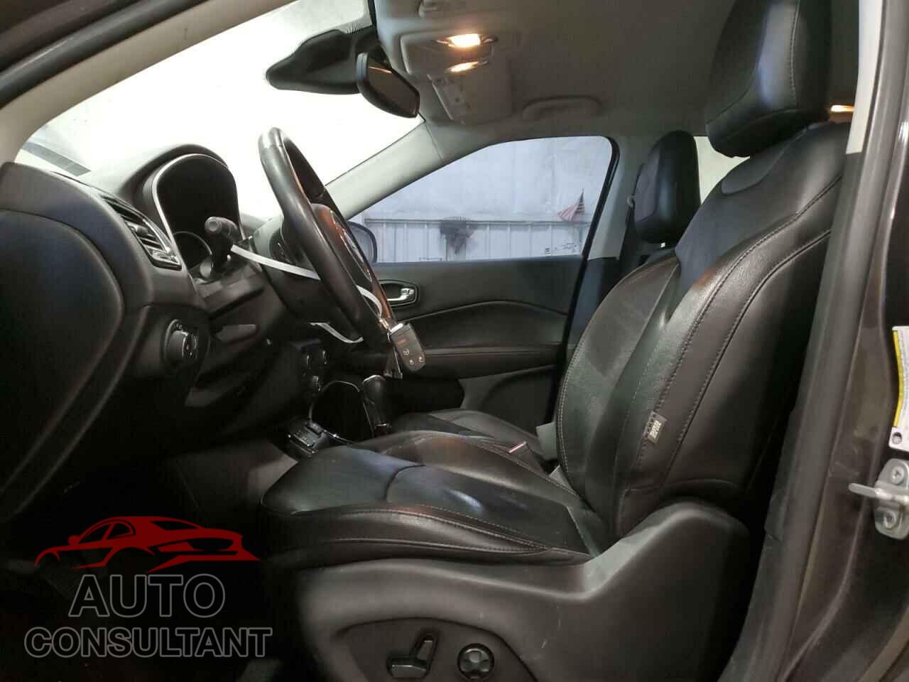 JEEP COMPASS 2021 - 3C4NJCCB2MT526320