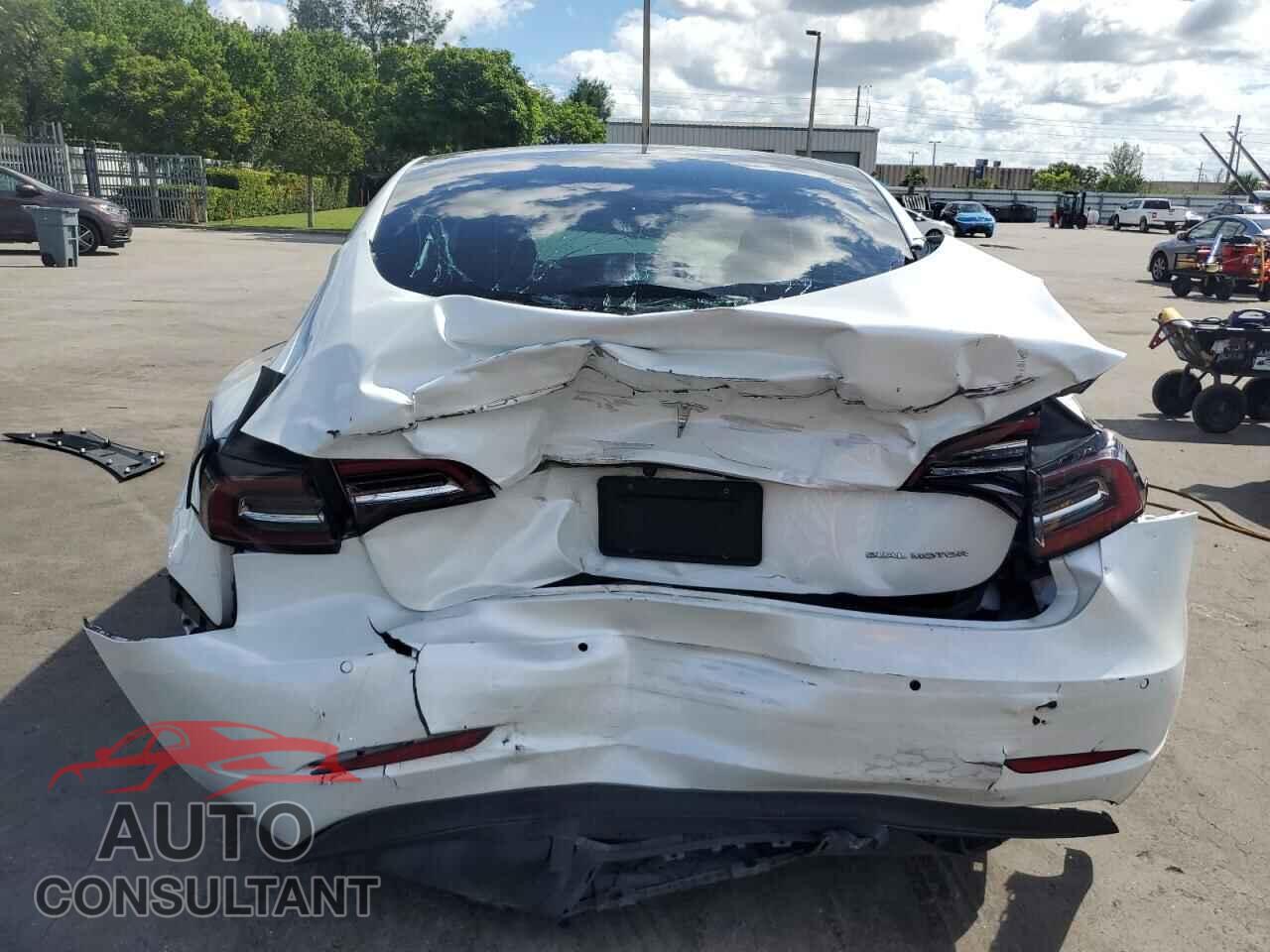 TESLA MODEL 3 2022 - 5YJ3E1EB0NF198165
