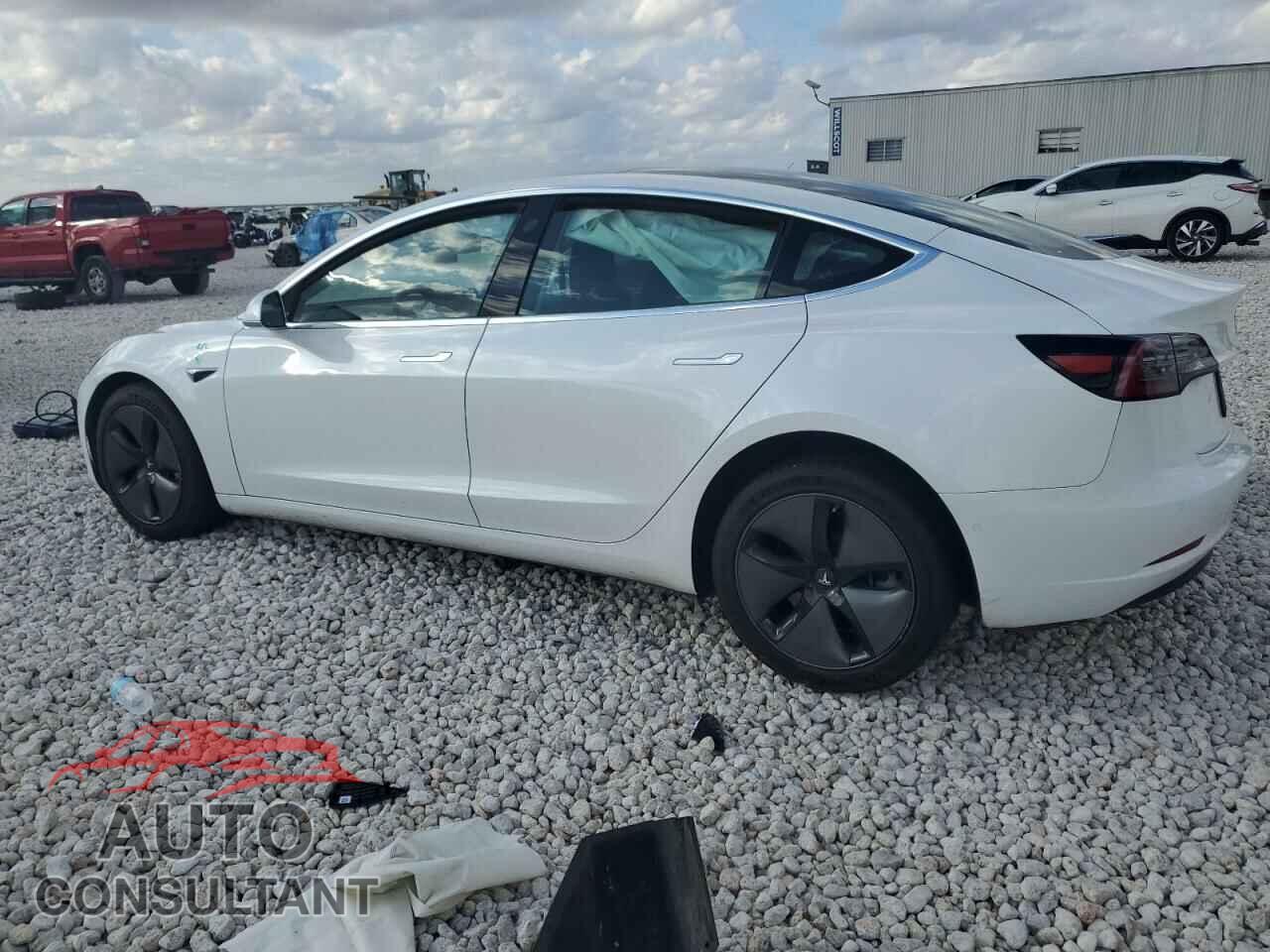 TESLA MODEL 3 2019 - 5YJ3E1EB8KF387920