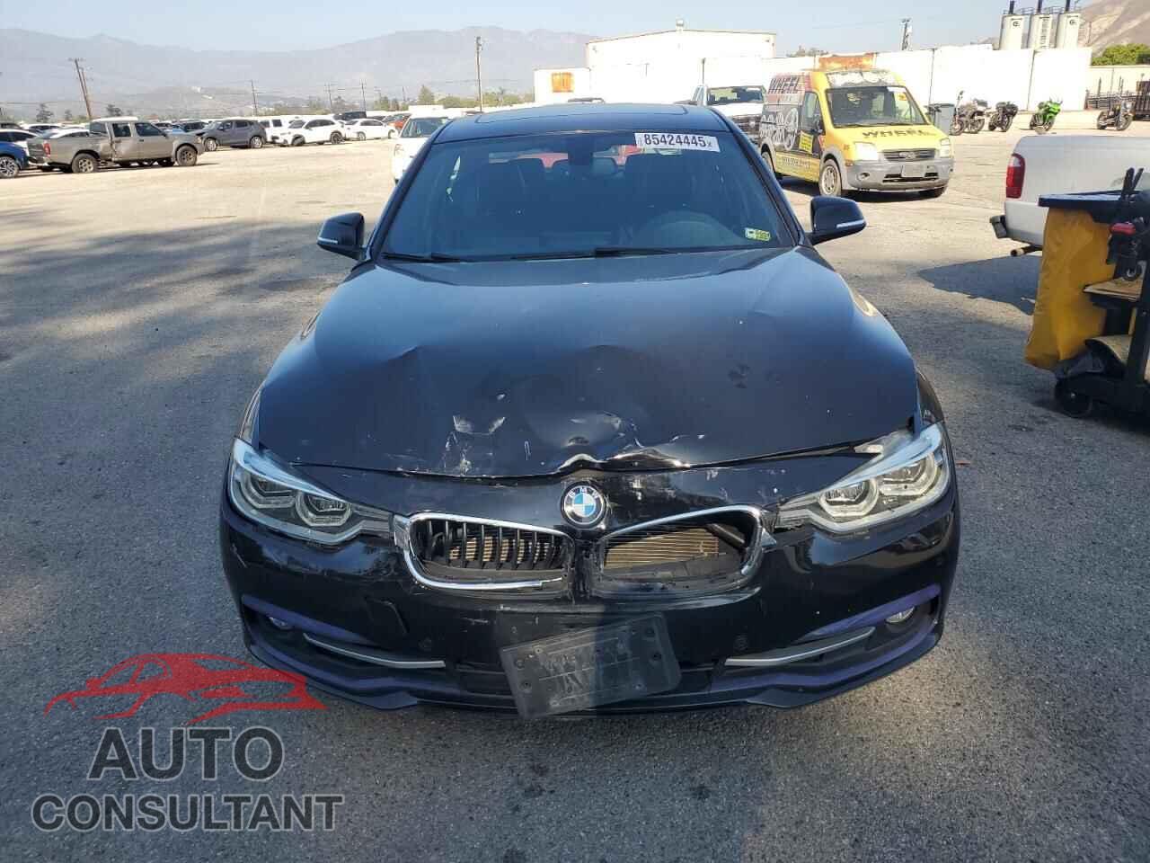 BMW 3 SERIES 2016 - WBA8E9C52GK643669