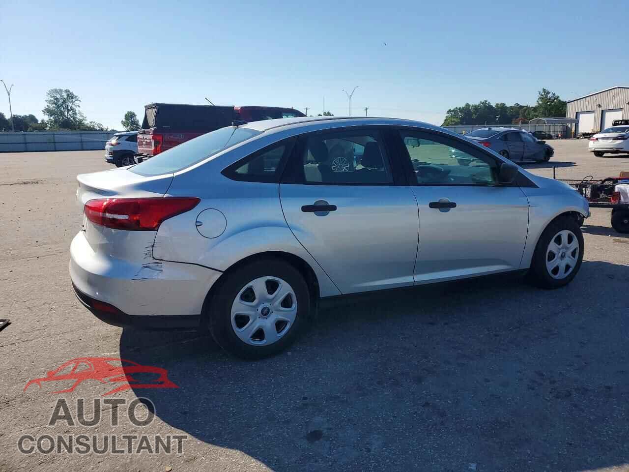 FORD FOCUS 2018 - 1FADP3E24JL202435