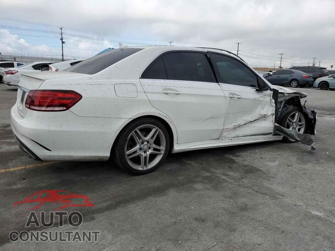 MERCEDES-BENZ E-CLASS 2014 - WDDHF5KBXEA839335