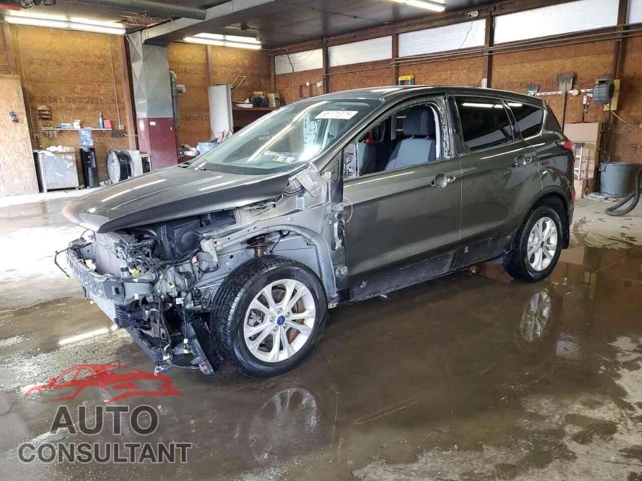 FORD ESCAPE 2017 - 1FMCU9G91HUC46324