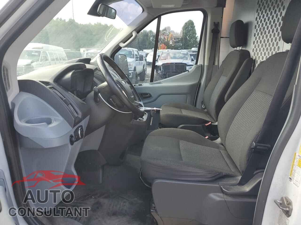 FORD TRANSIT 2017 - 1FTYR1CM6HKA85522