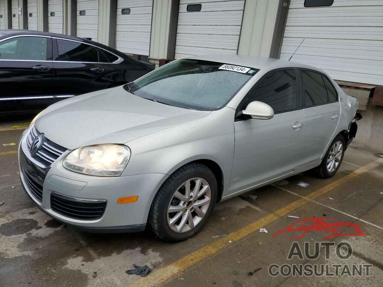 VOLKSWAGEN JETTA 2010 - 3VWAX7AJ4AM106995