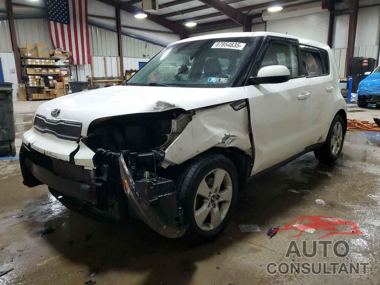 KIA SOUL 2018 - KNDJN2A21J7555355