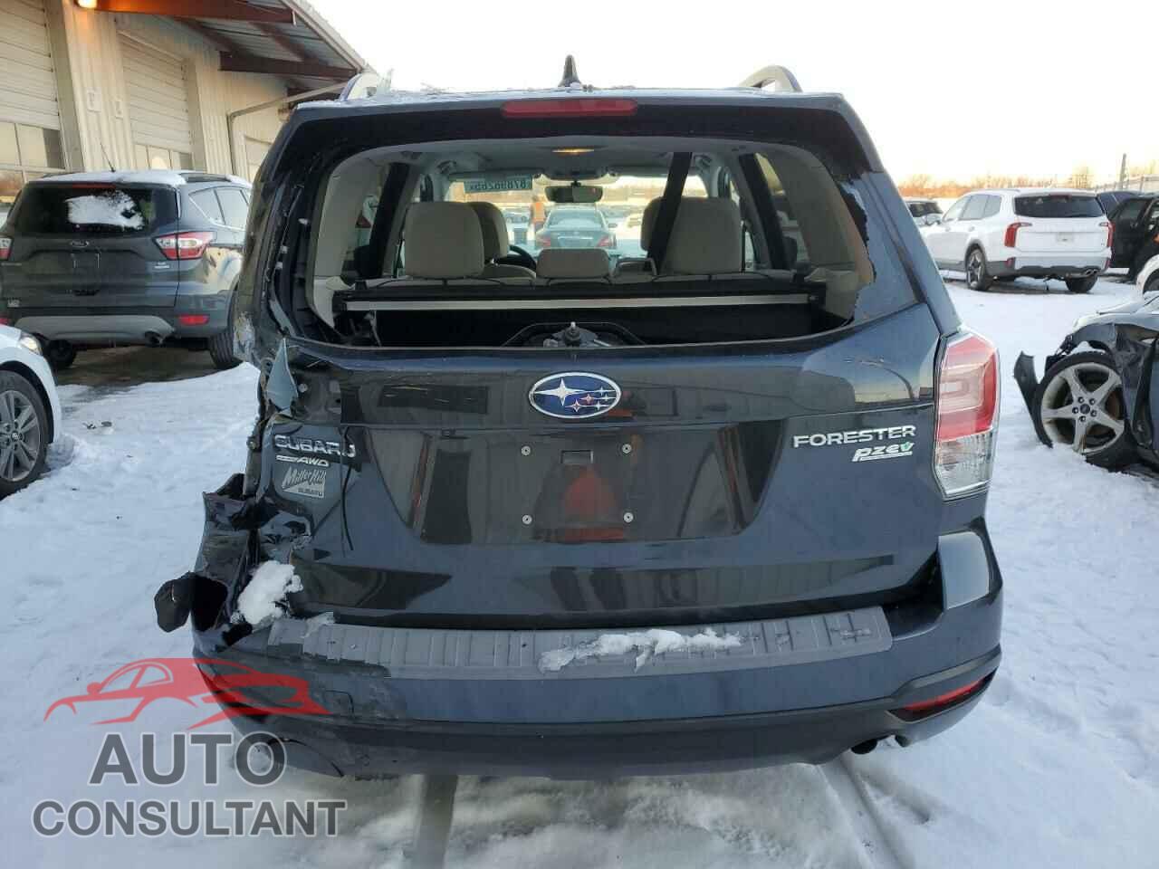 SUBARU FORESTER 2017 - JF2SJAEC7HH568792