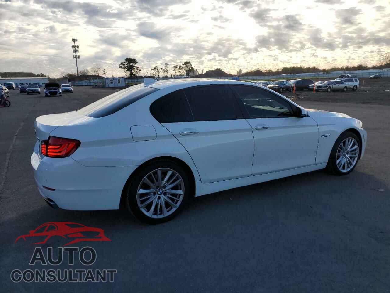 BMW 5 SERIES 2011 - WBAFR9C55BC599360