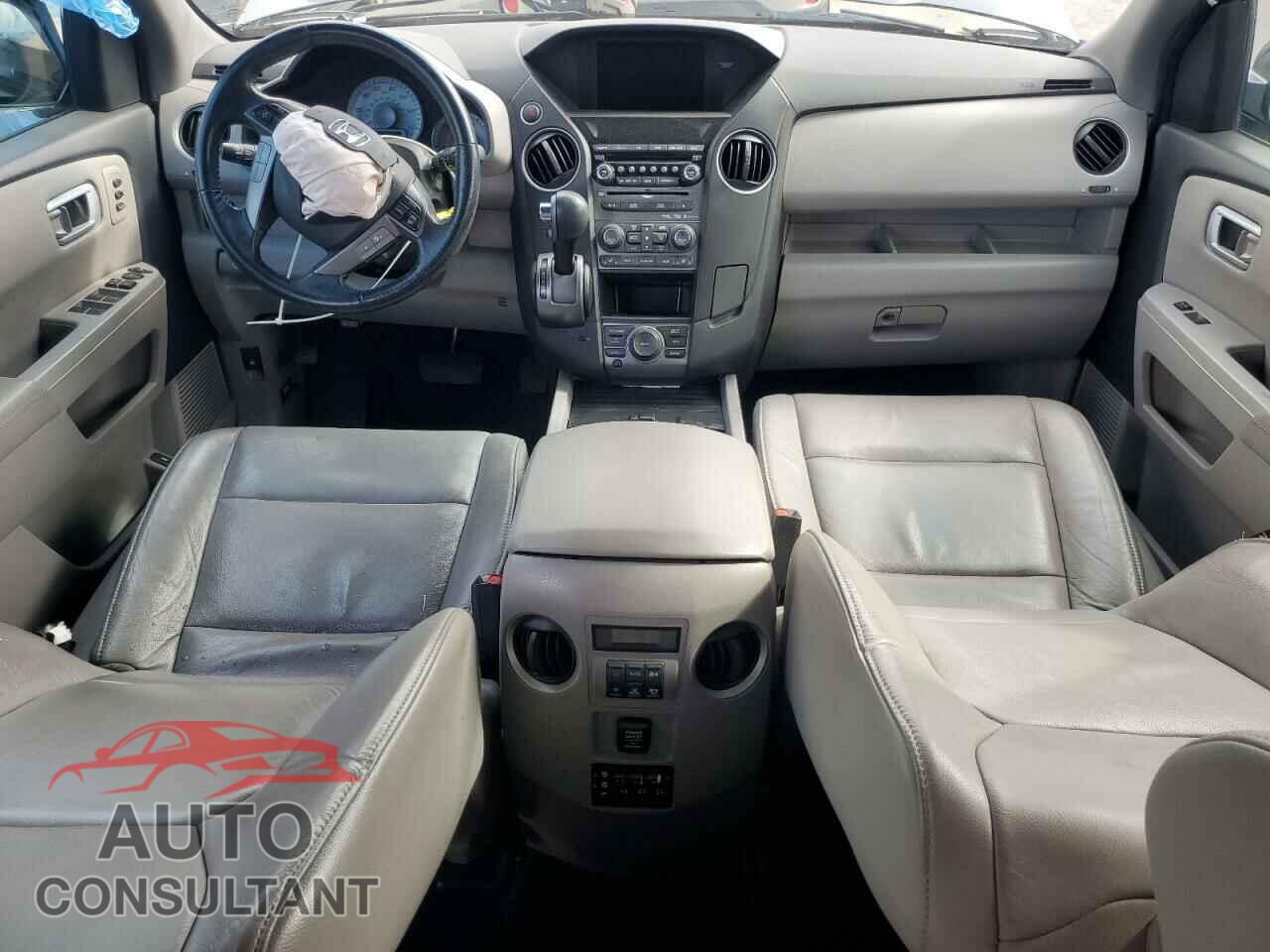 HONDA PILOT 2015 - 5FNYF3H99FB020019