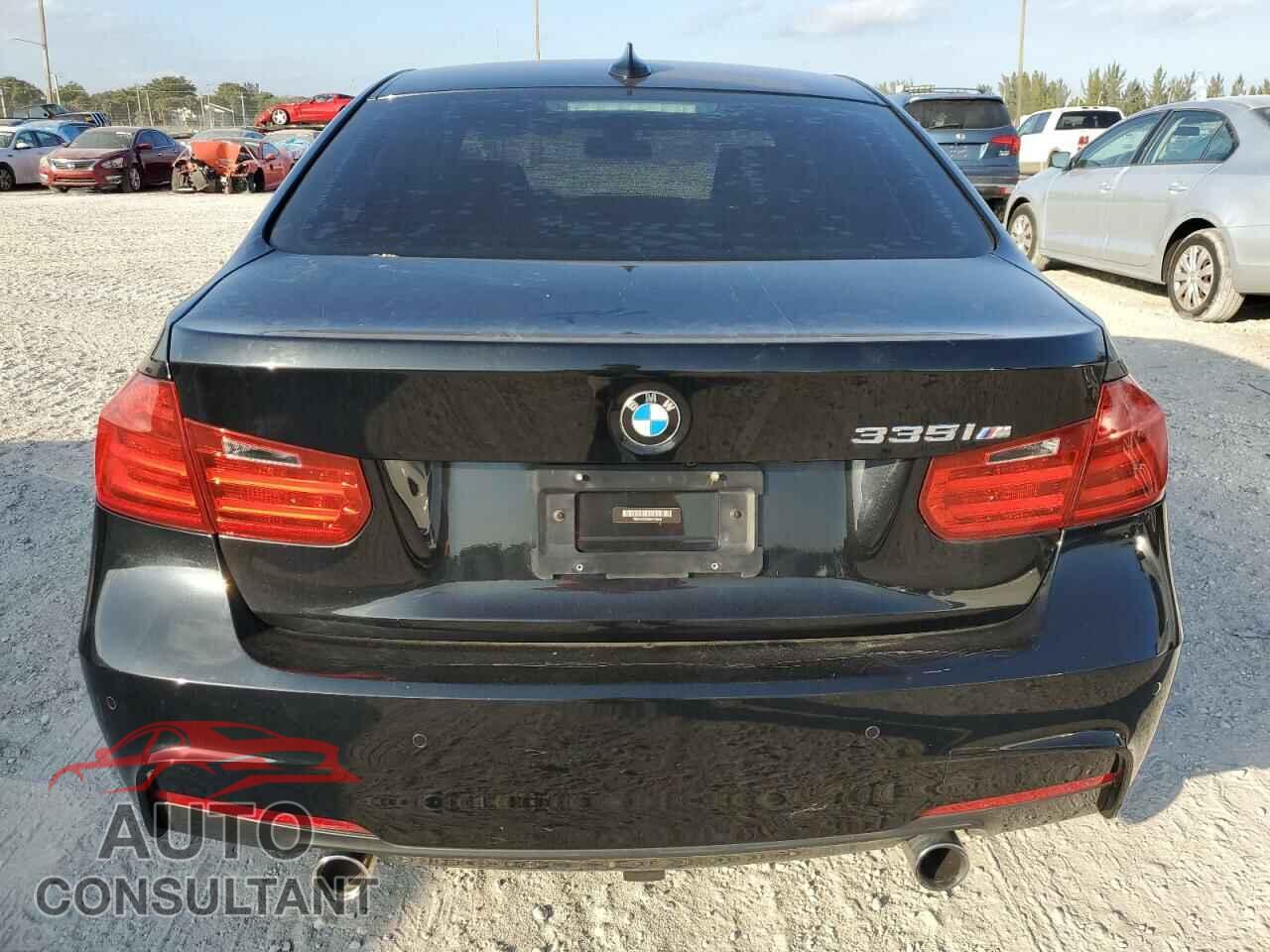 BMW 3 SERIES 2013 - WBA3A9C5XDF476052