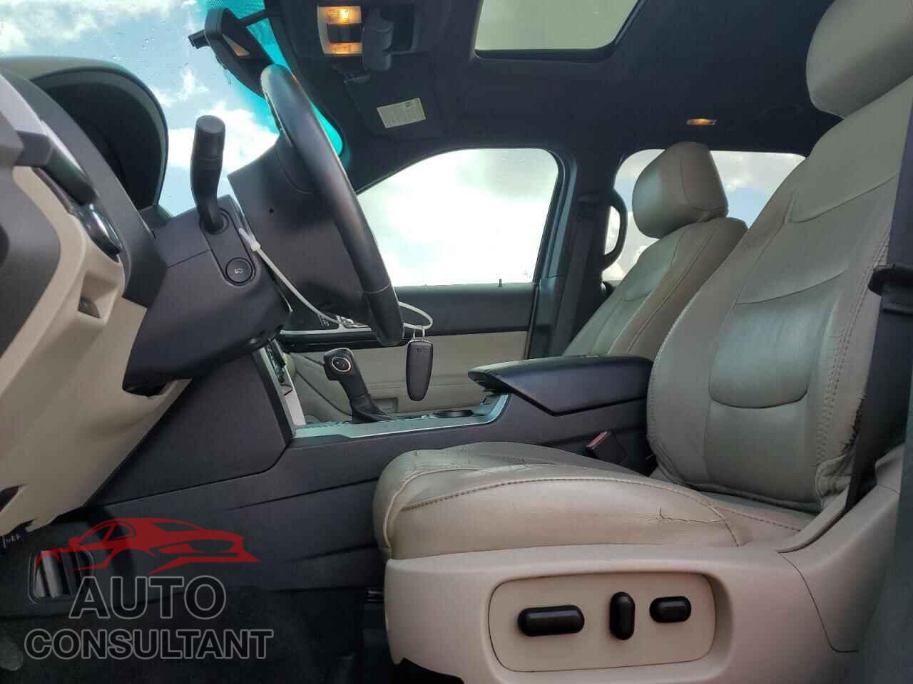 FORD EXPLORER 2011 - 1FMHK7F8XBGA21074