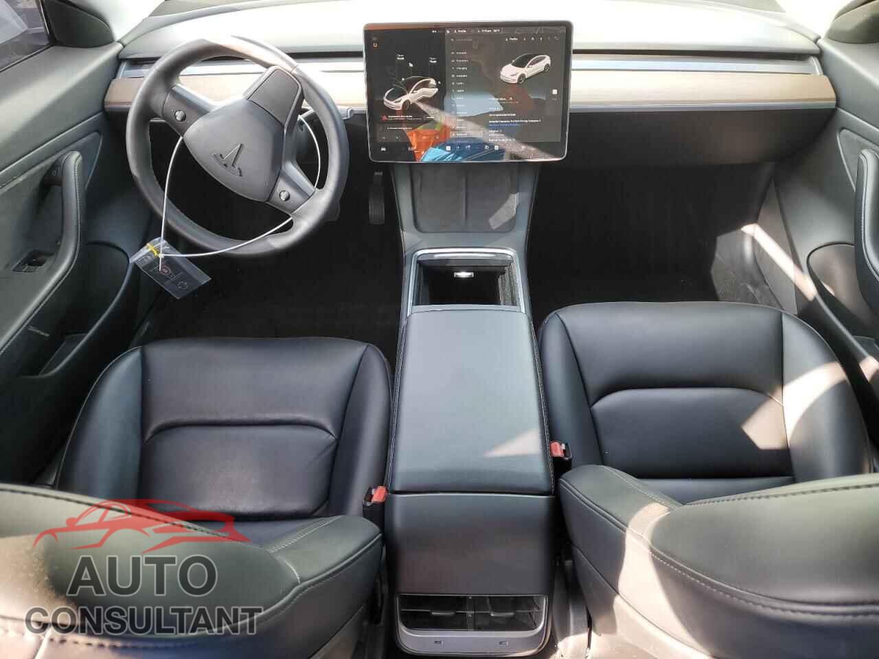 TESLA MODEL 3 2021 - 5YJ3E1EA2MF871589