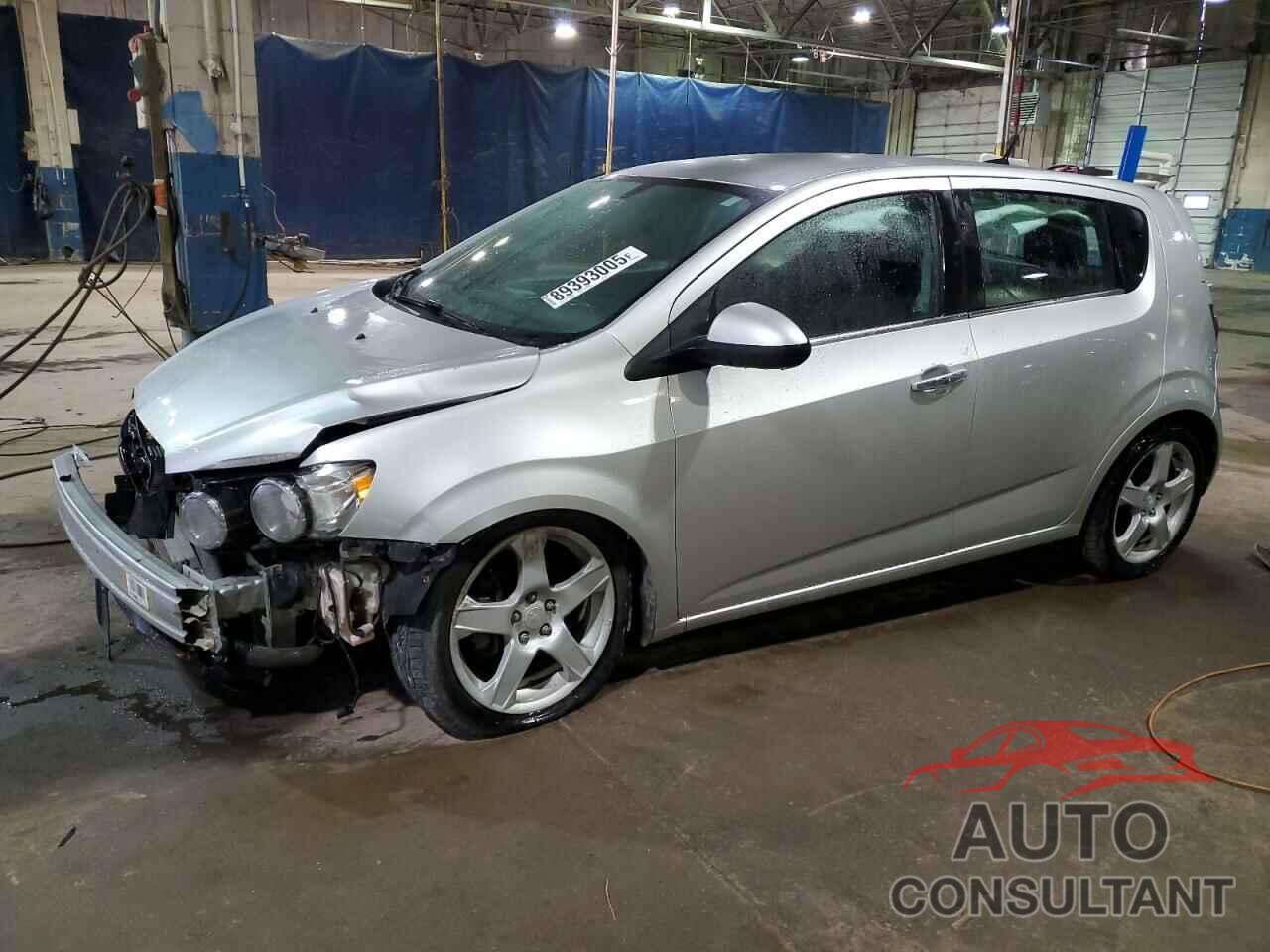 CHEVROLET SONIC 2014 - 1G1JE6SB3E4219373