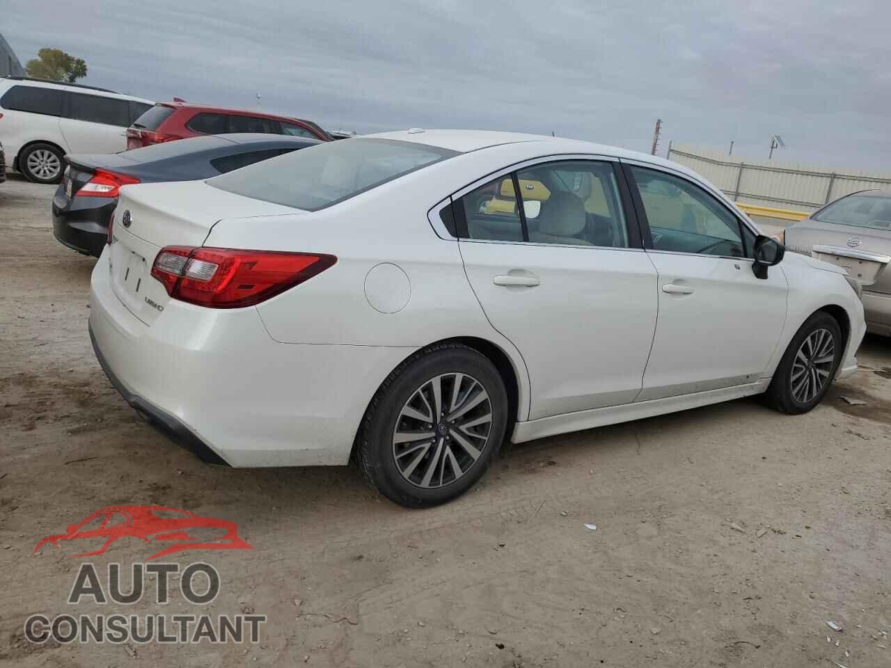 SUBARU LEGACY 2019 - 4S3BNAB61K3003041