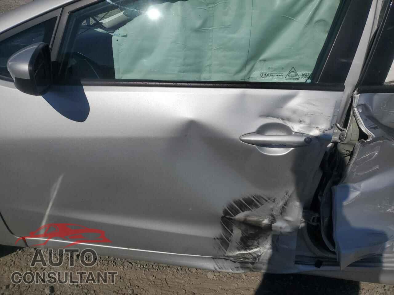 KIA FORTE 2017 - 3KPFK4A72HE066897