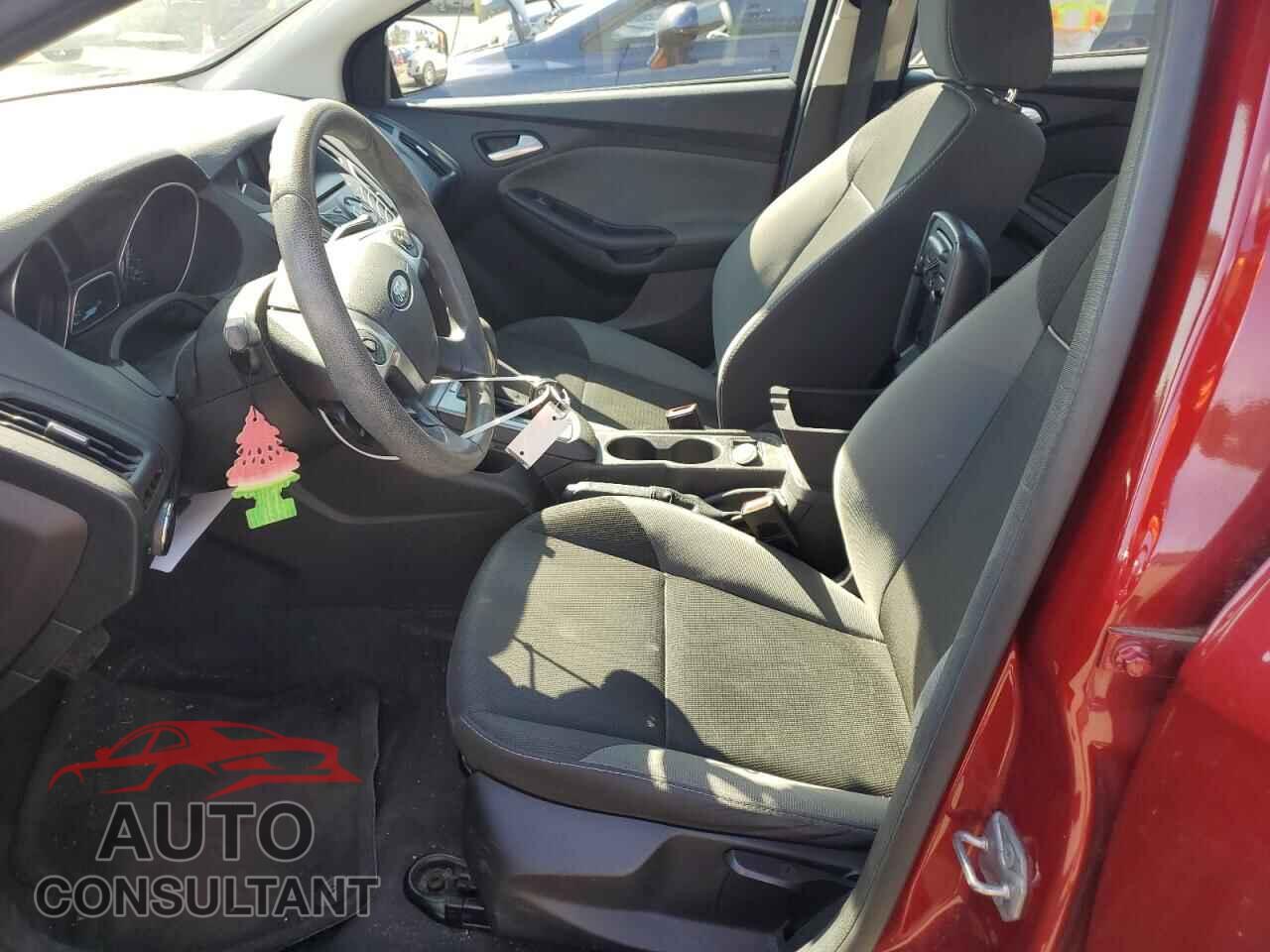 FORD FOCUS 2014 - 1FADP3F2XEL243298