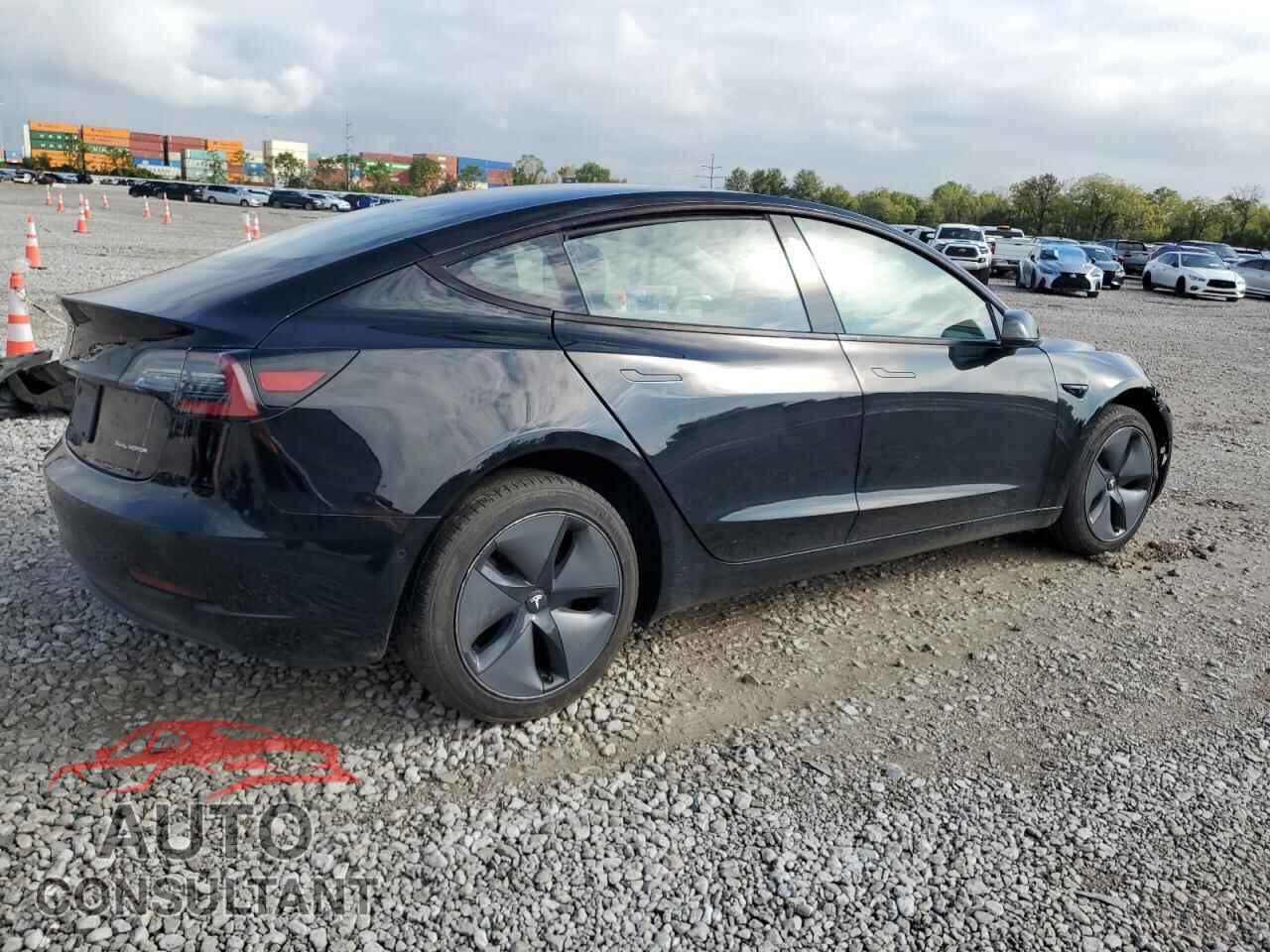 TESLA MODEL 3 2021 - 5YJ3E1EBXMF858310