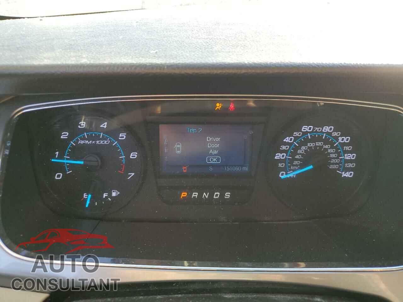 FORD TAURUS 2018 - 1FAHP2E82JG124004