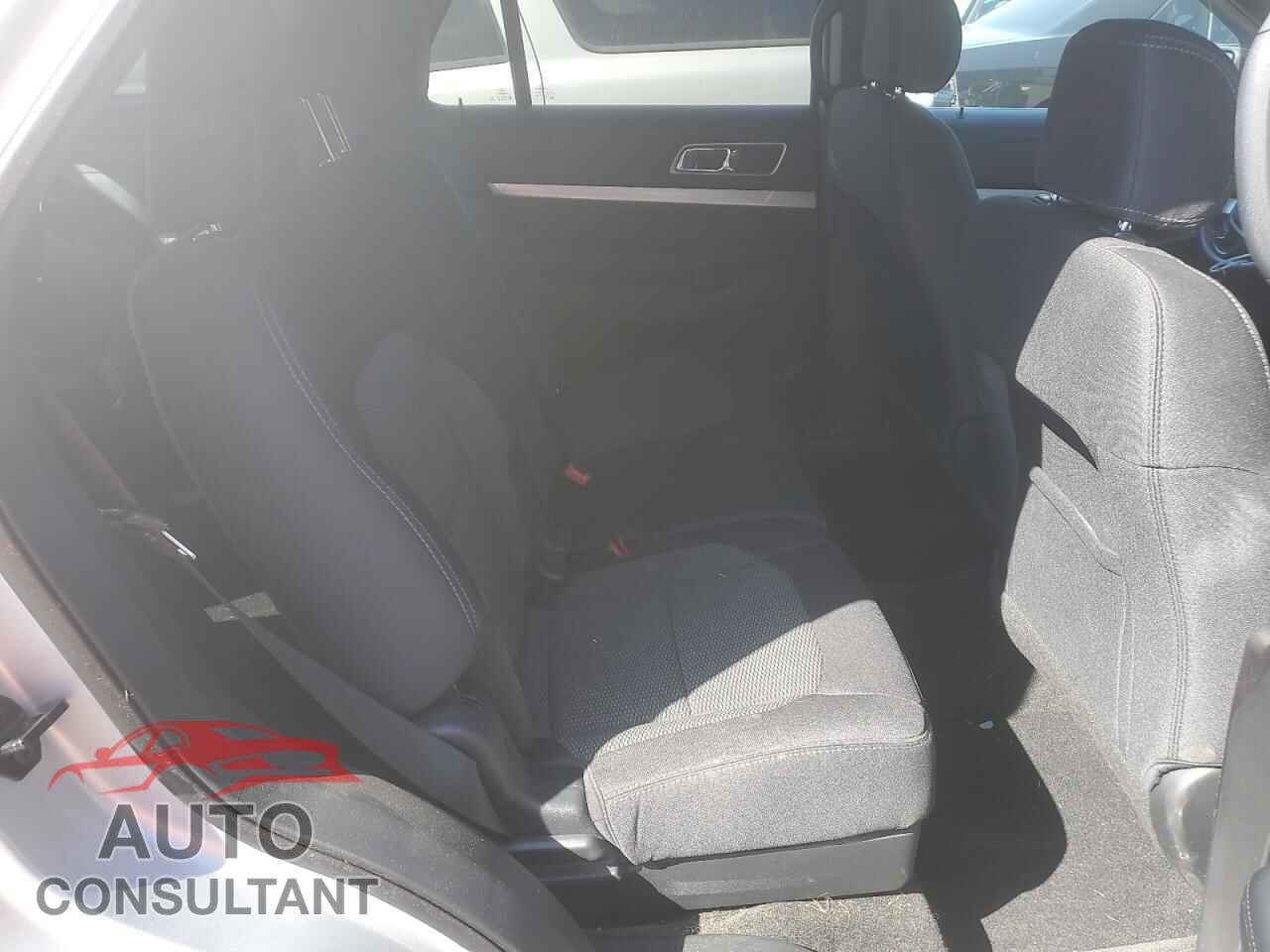 FORD EXPLORER 2017 - 1FM5K8D89HGD43032