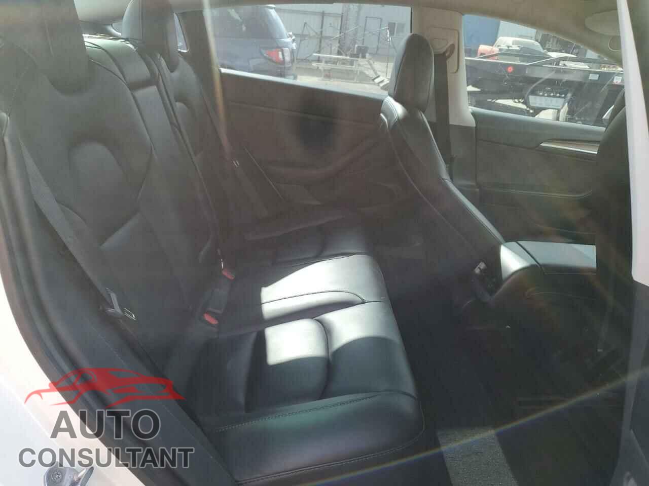 TESLA MODEL 3 2021 - 5YJ3E1EB8MF046231