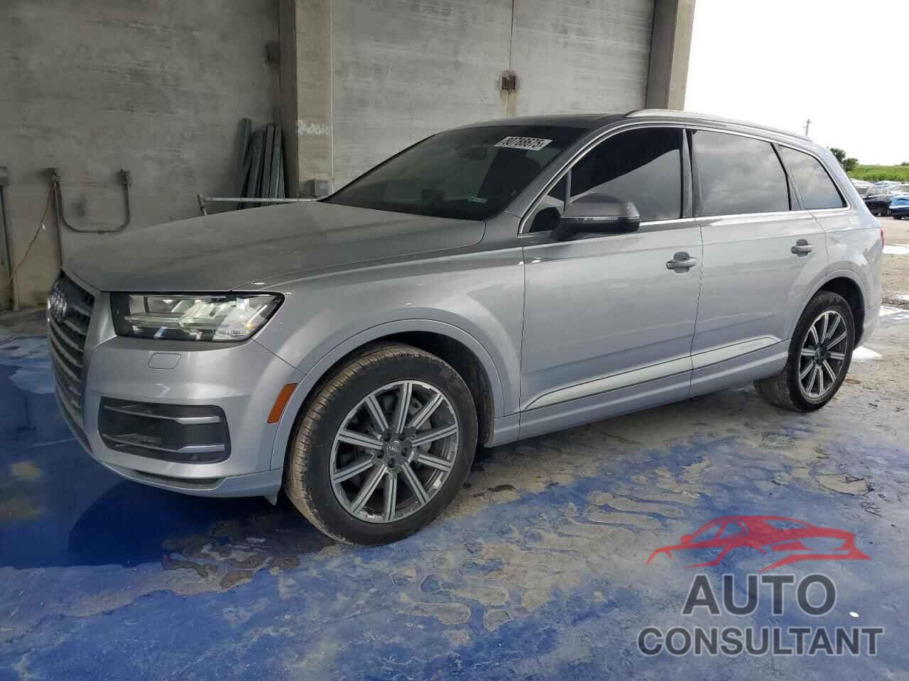 AUDI Q7 2019 - WA1LHAF72KD031868