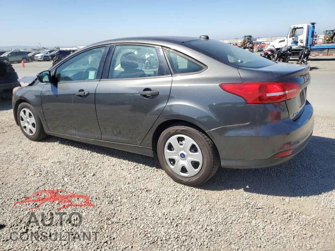 FORD FOCUS 2018 - 1FADP3E29JL211504