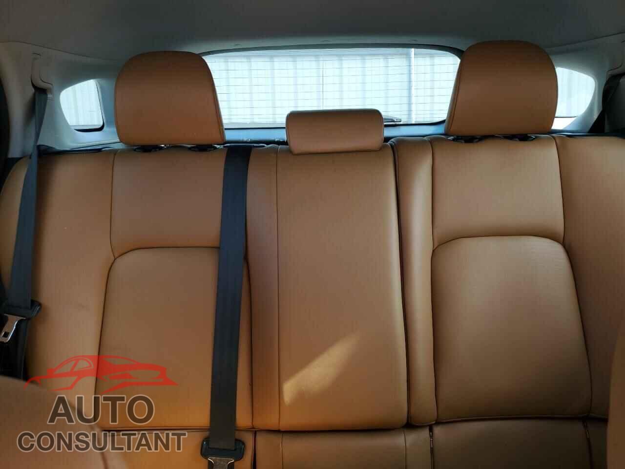 LEXUS CT 200 2012 - JTHKD5BH2C2048507