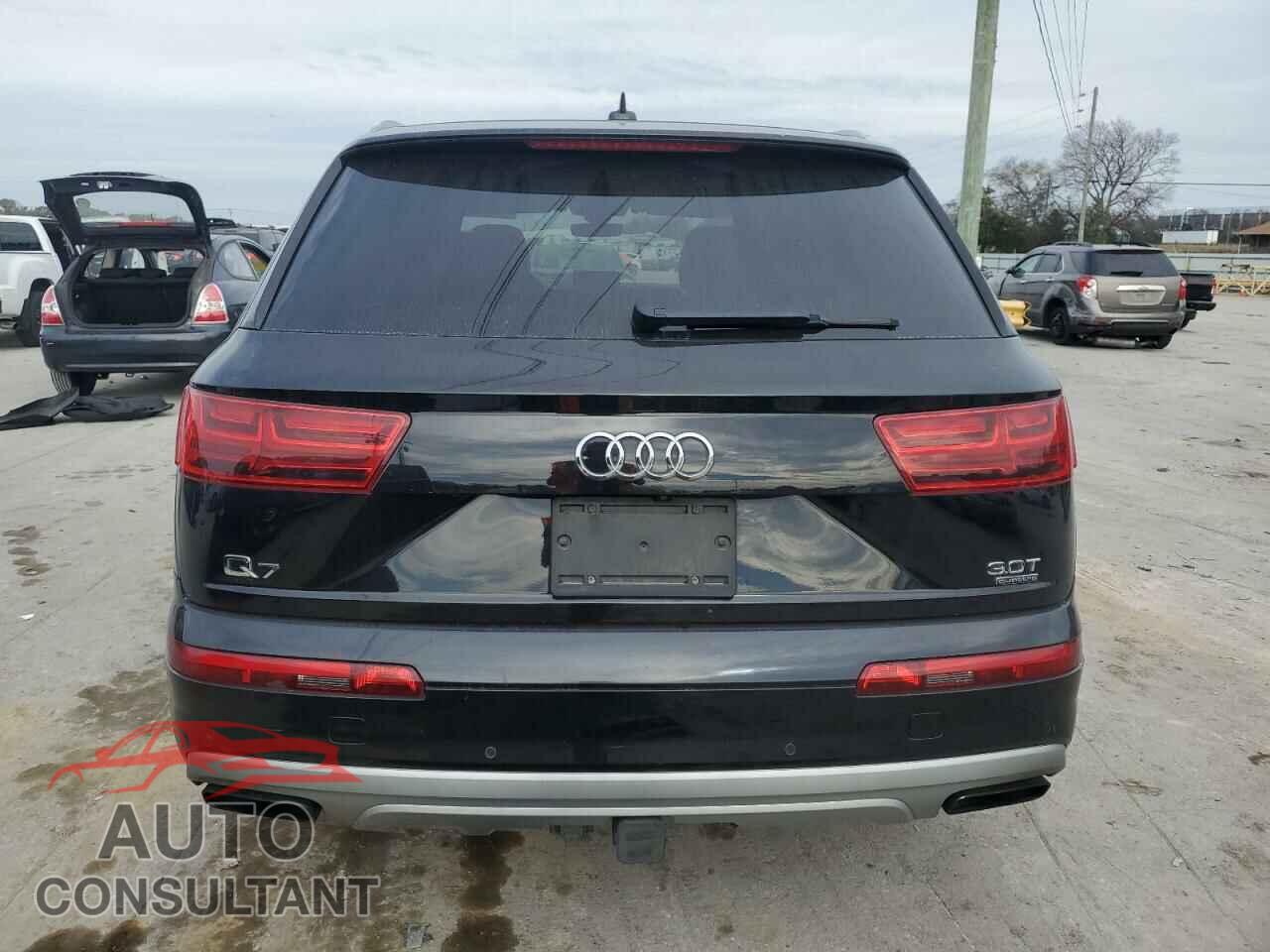 AUDI Q7 2017 - WA1LAAF76HD028100