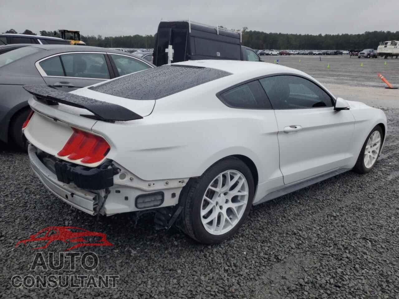 FORD MUSTANG 2018 - 1FA6P8CF5J5122416