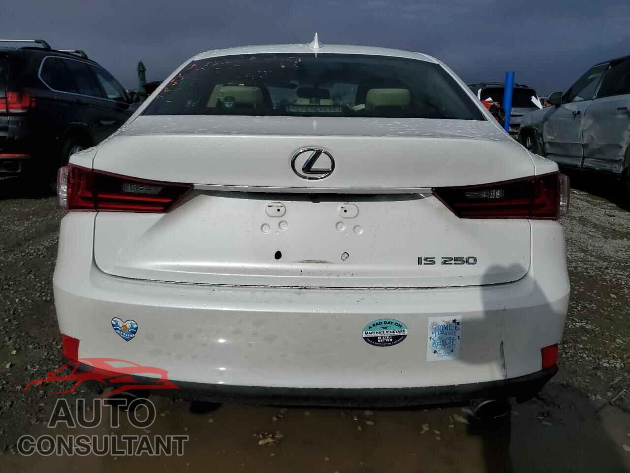 LEXUS IS 2014 - JTHBF1D23E5032670