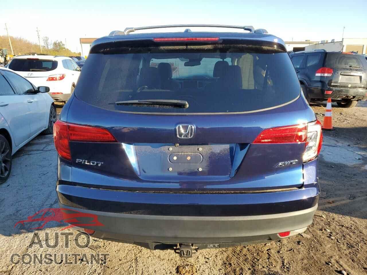 HONDA PILOT 2017 - 5FNYF6H68HB060523