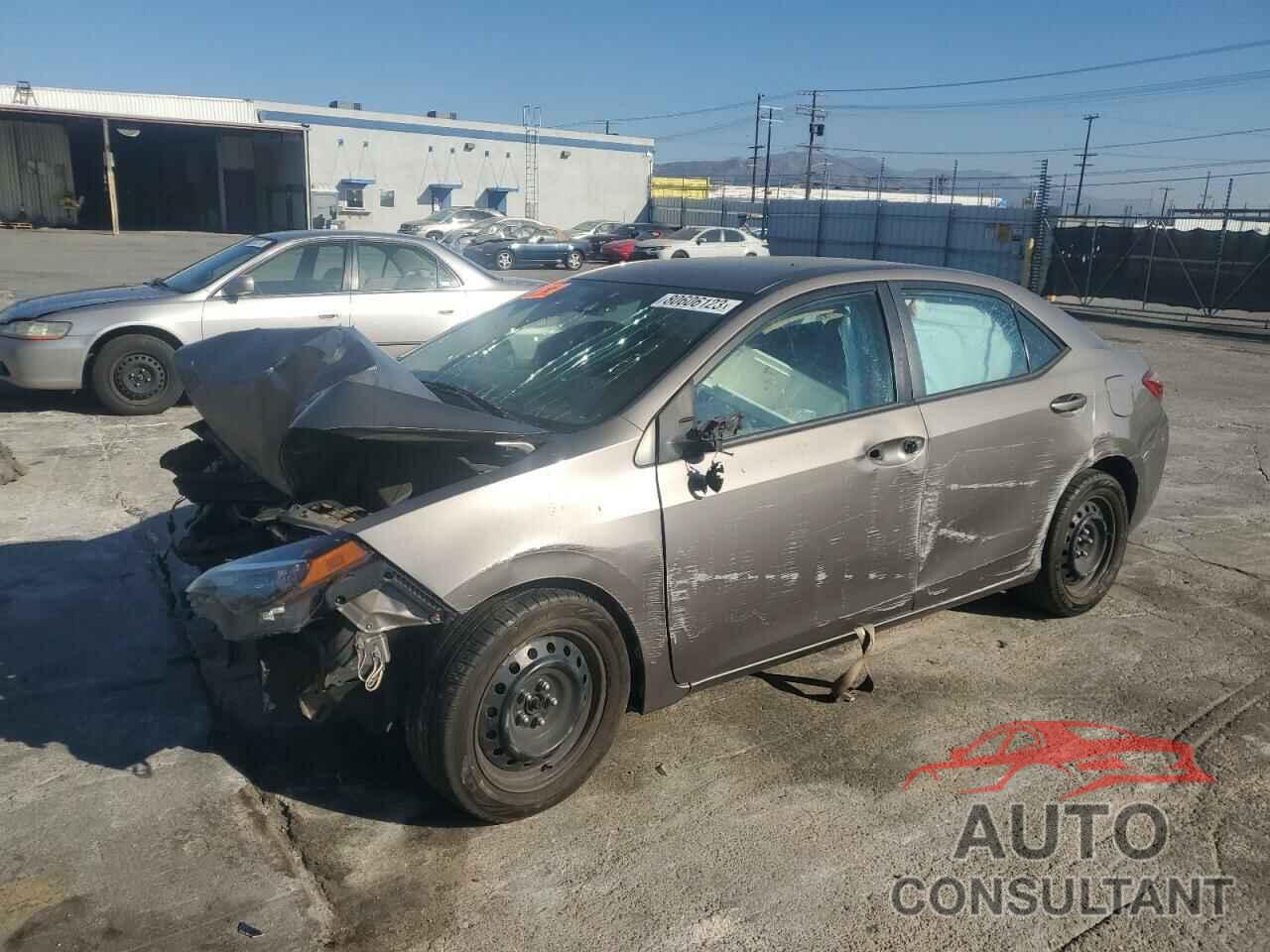 TOYOTA COROLLA 2018 - 5YFBURHE1JP818104