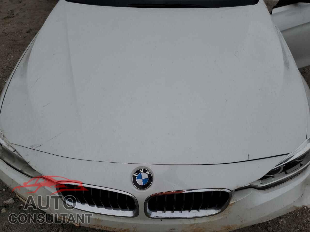 BMW 3 SERIES 2016 - WBA8E3G5XGNU03761