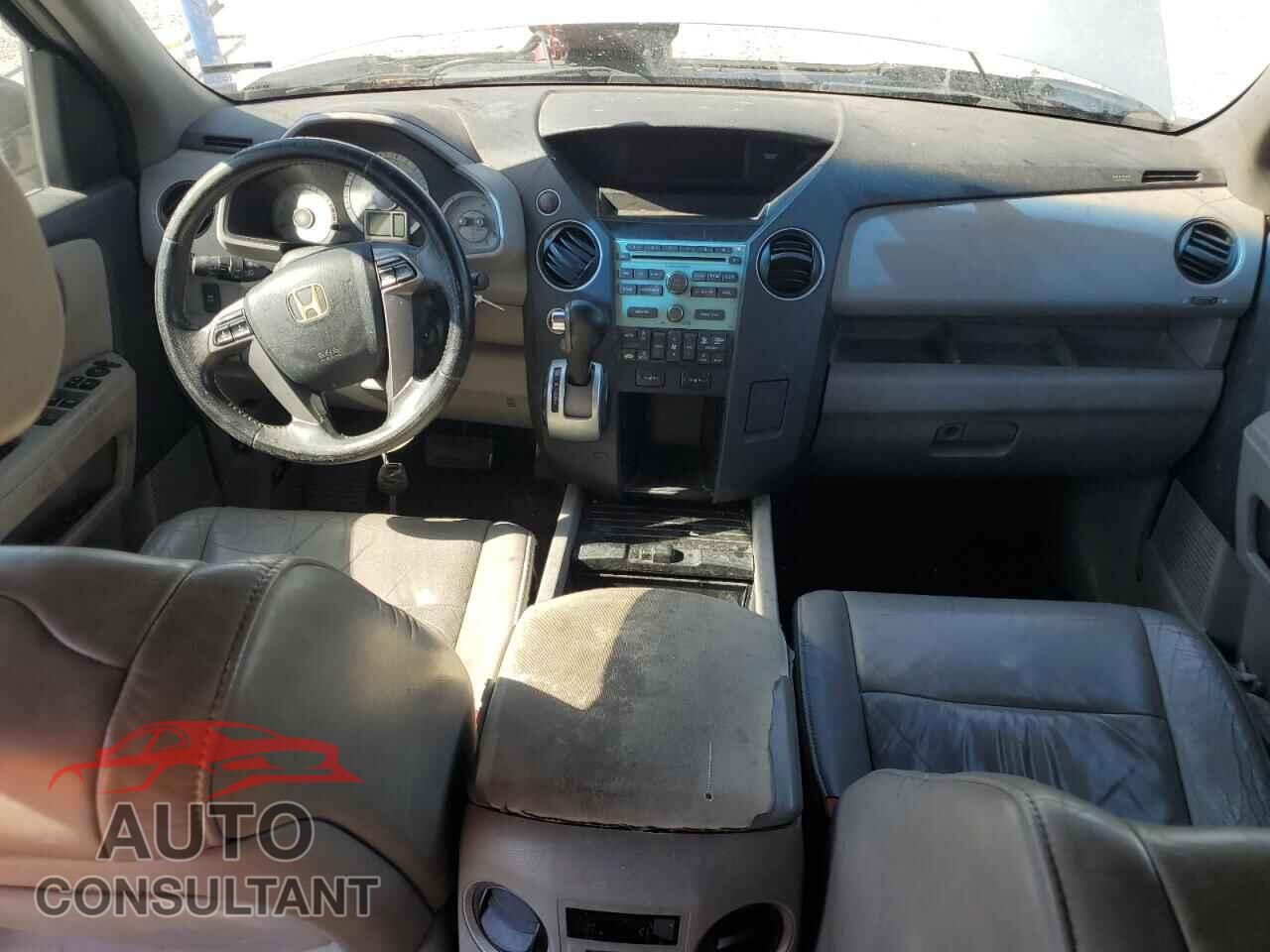 HONDA PILOT 2011 - 5FNYF4H55BB080229