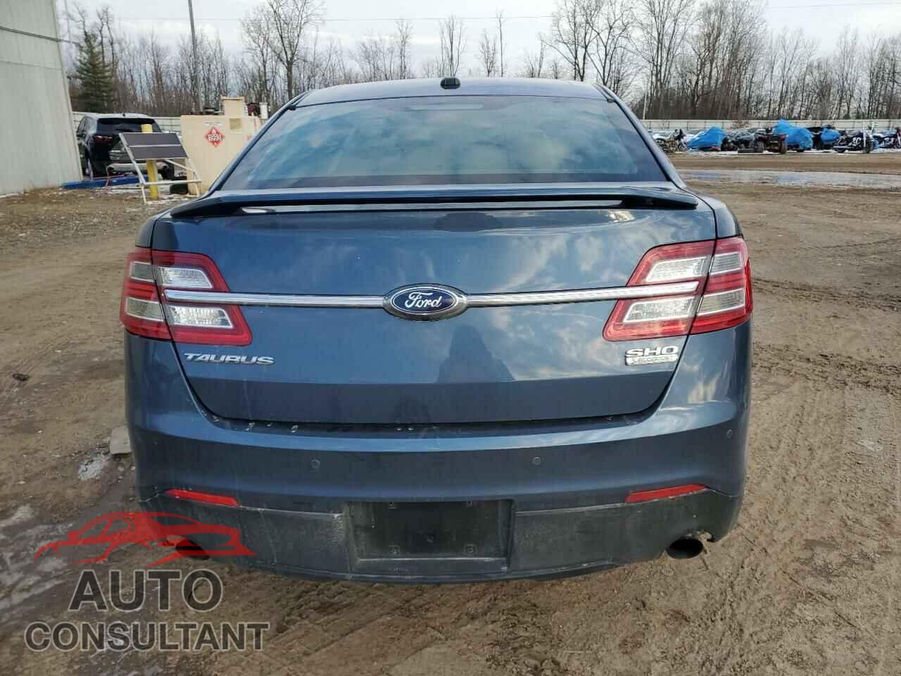 FORD TAURUS 2018 - 1FAHP2KT0JG125130