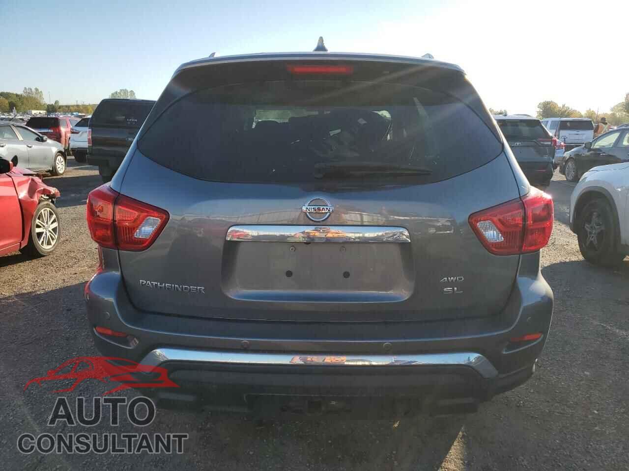NISSAN PATHFINDER 2020 - 5N1DR2CM4LC608622
