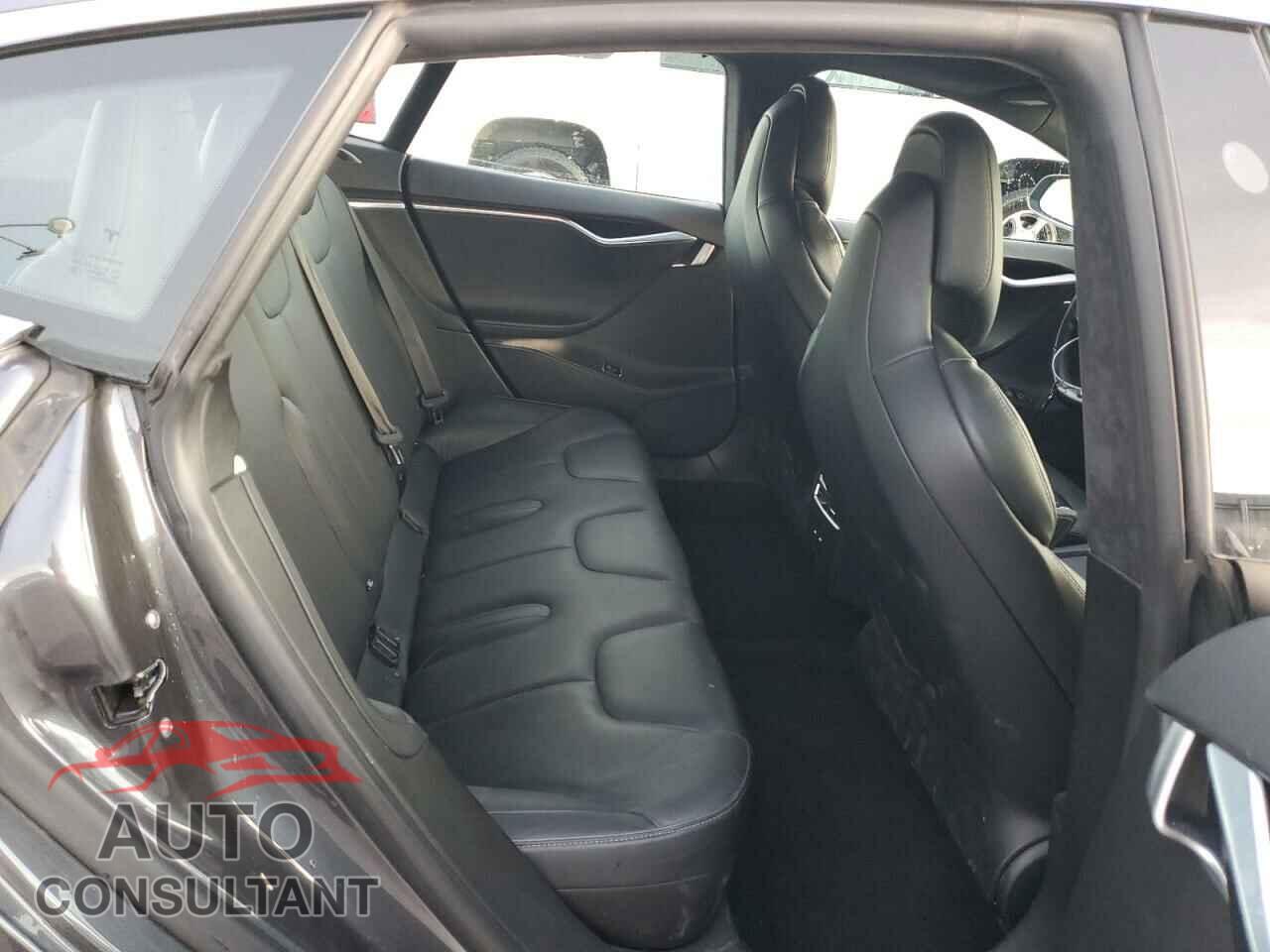 TESLA MODEL S 2017 - 5YJSA1E25HF181874