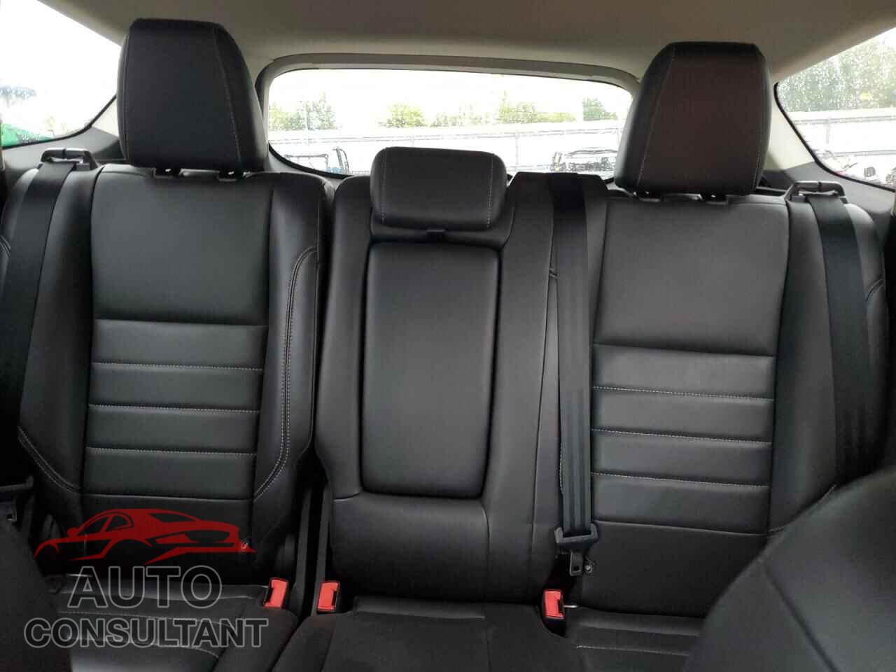 FORD ESCAPE 2016 - 1FMCU9J92GUC15042