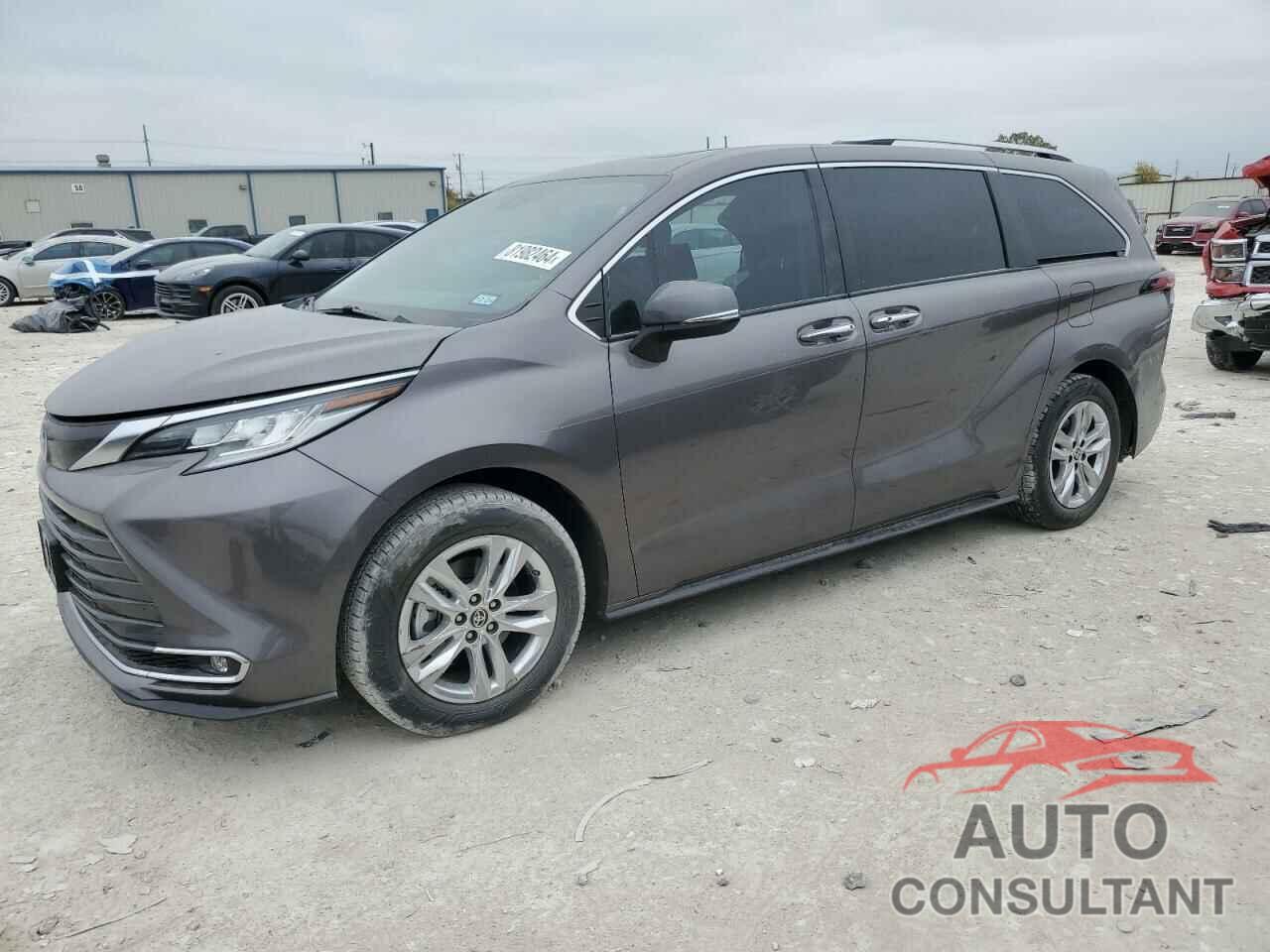 TOYOTA SIENNA 2022 - 5TDZRKEC5NS090455