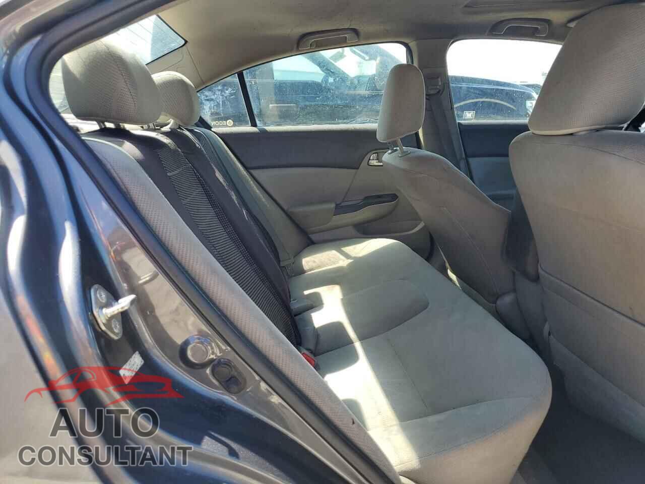 HONDA CIVIC 2012 - 2HGFB2F80CH608728