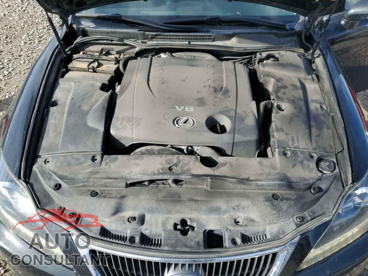 LEXUS IS 2011 - JTHCF5C21B5045197