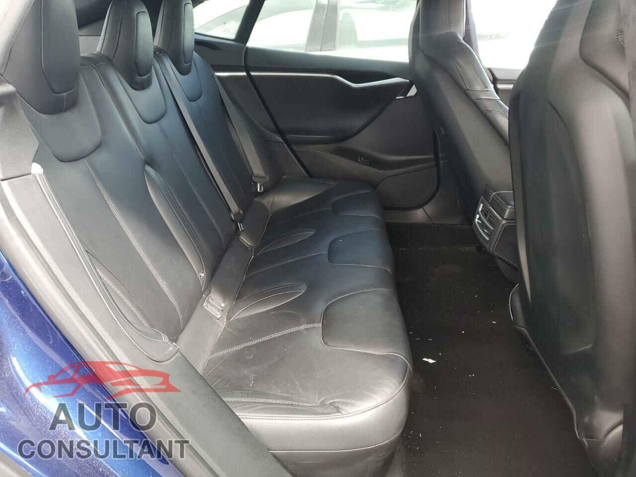TESLA MODEL S 2015 - 5YJSA1E24FF117080