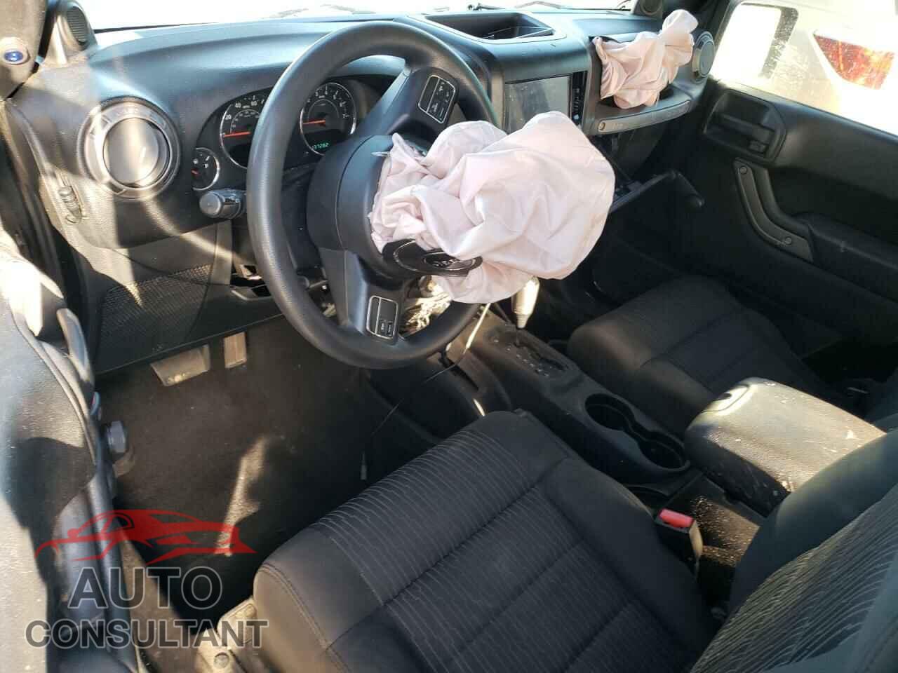 JEEP WRANGLER 2011 - 1J4AA2D13BL638075
