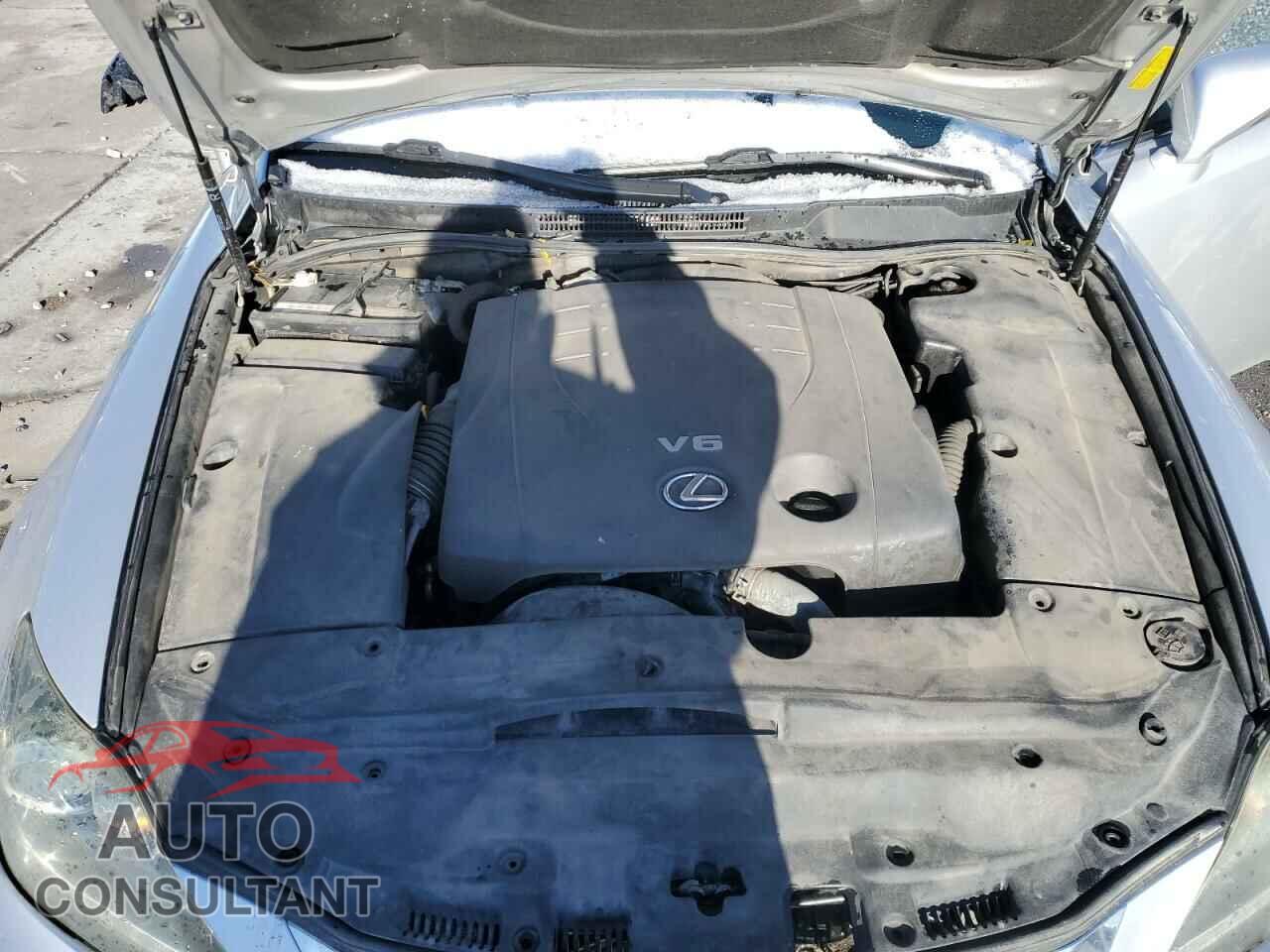 LEXUS IS 2012 - JTHCF5C26C5056696