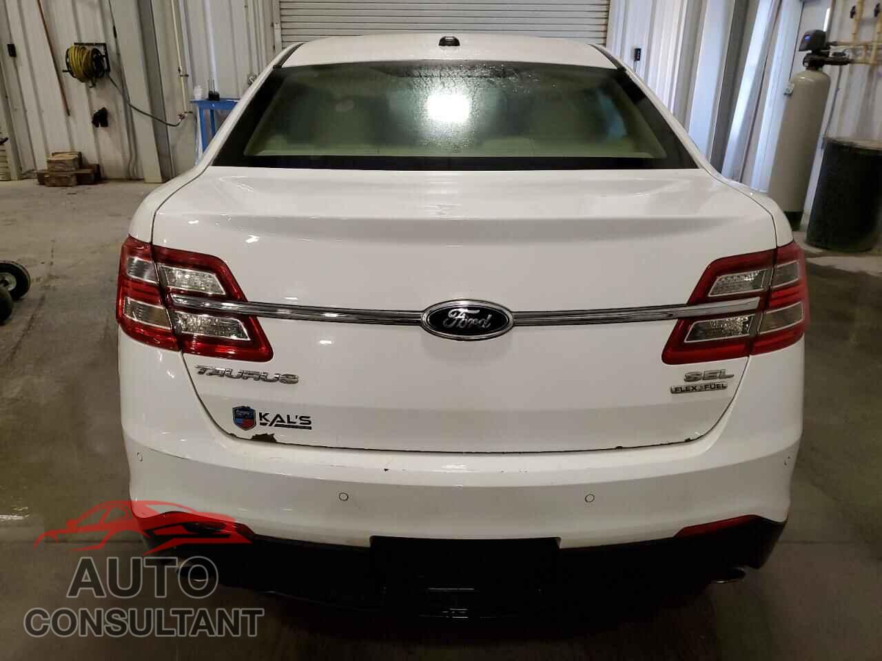 FORD TAURUS 2013 - 1FAHP2E82DG112553