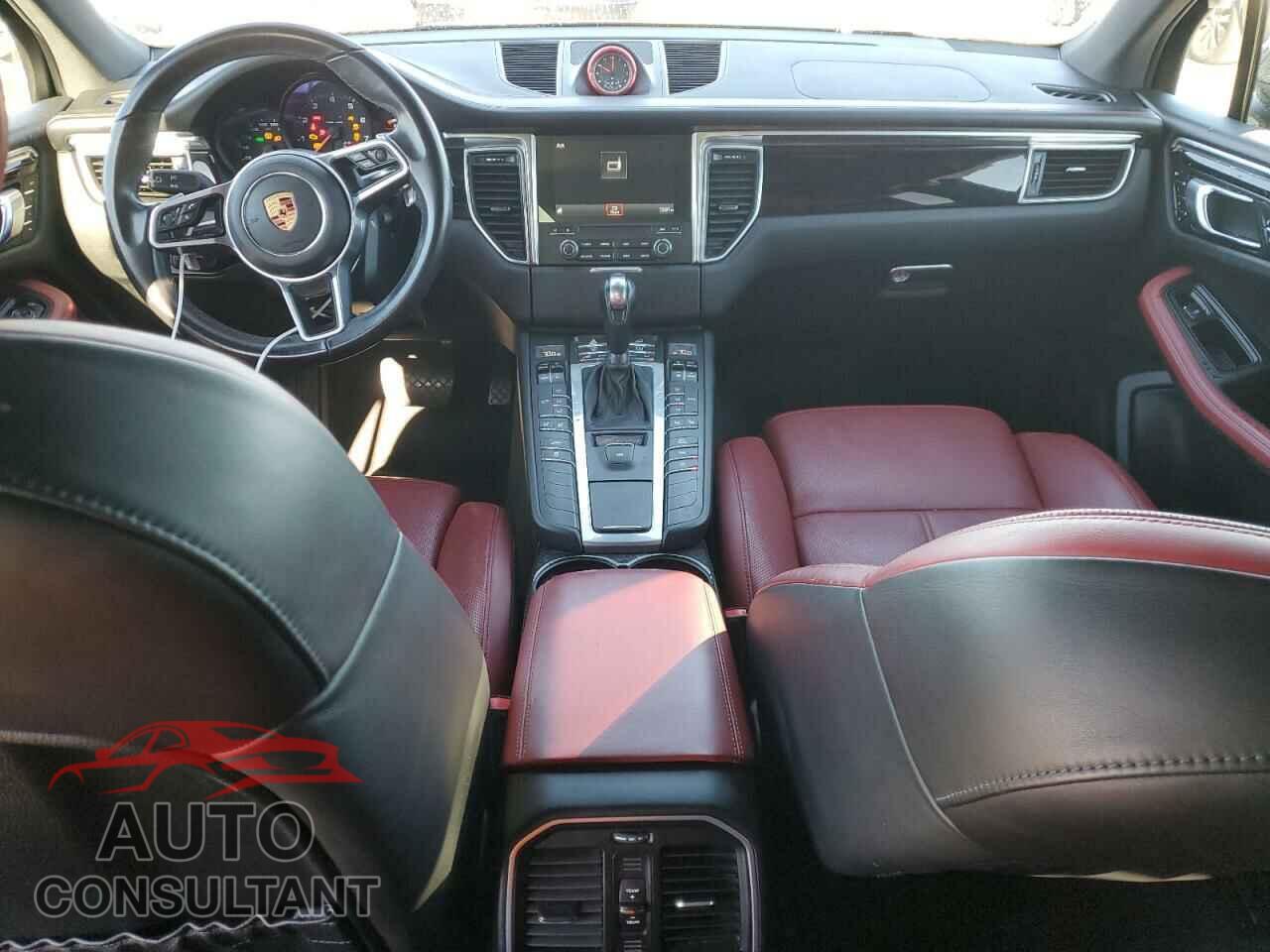 PORSCHE MACAN 2018 - WP1AA2A59JLB24449