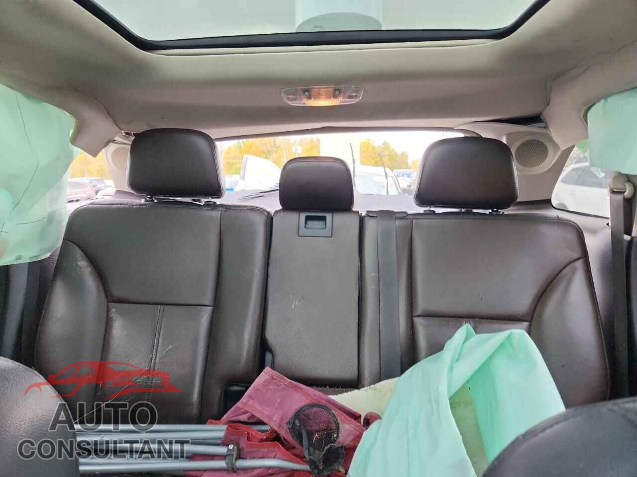 FORD EDGE 2011 - 2FMDK3KC7BBA84464
