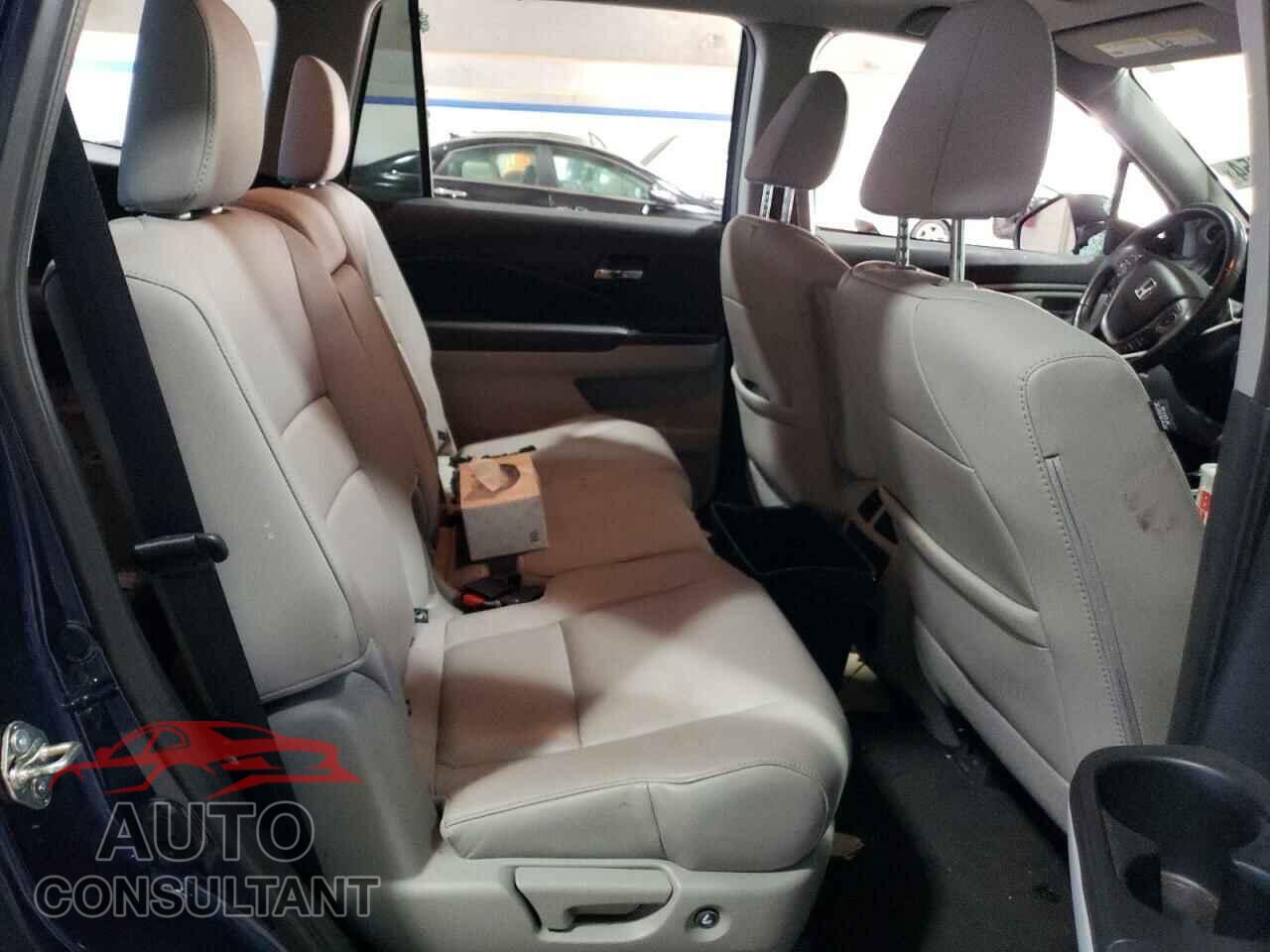 HONDA PILOT 2018 - 5FNYF6H58JB013392