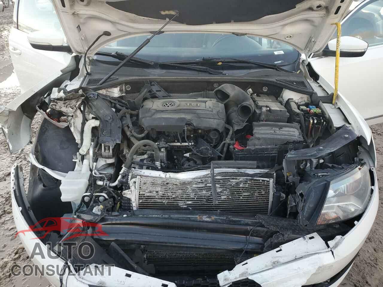 VOLKSWAGEN PASSAT 2015 - 1VWBS7A30FC044265